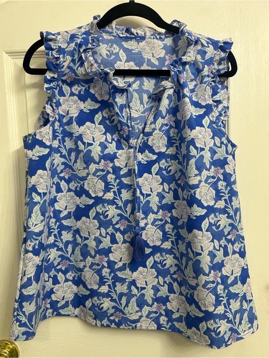 Vineyard Vines Tops - Vineyard Vines Blue Floral Ruffle Tassel Camisole